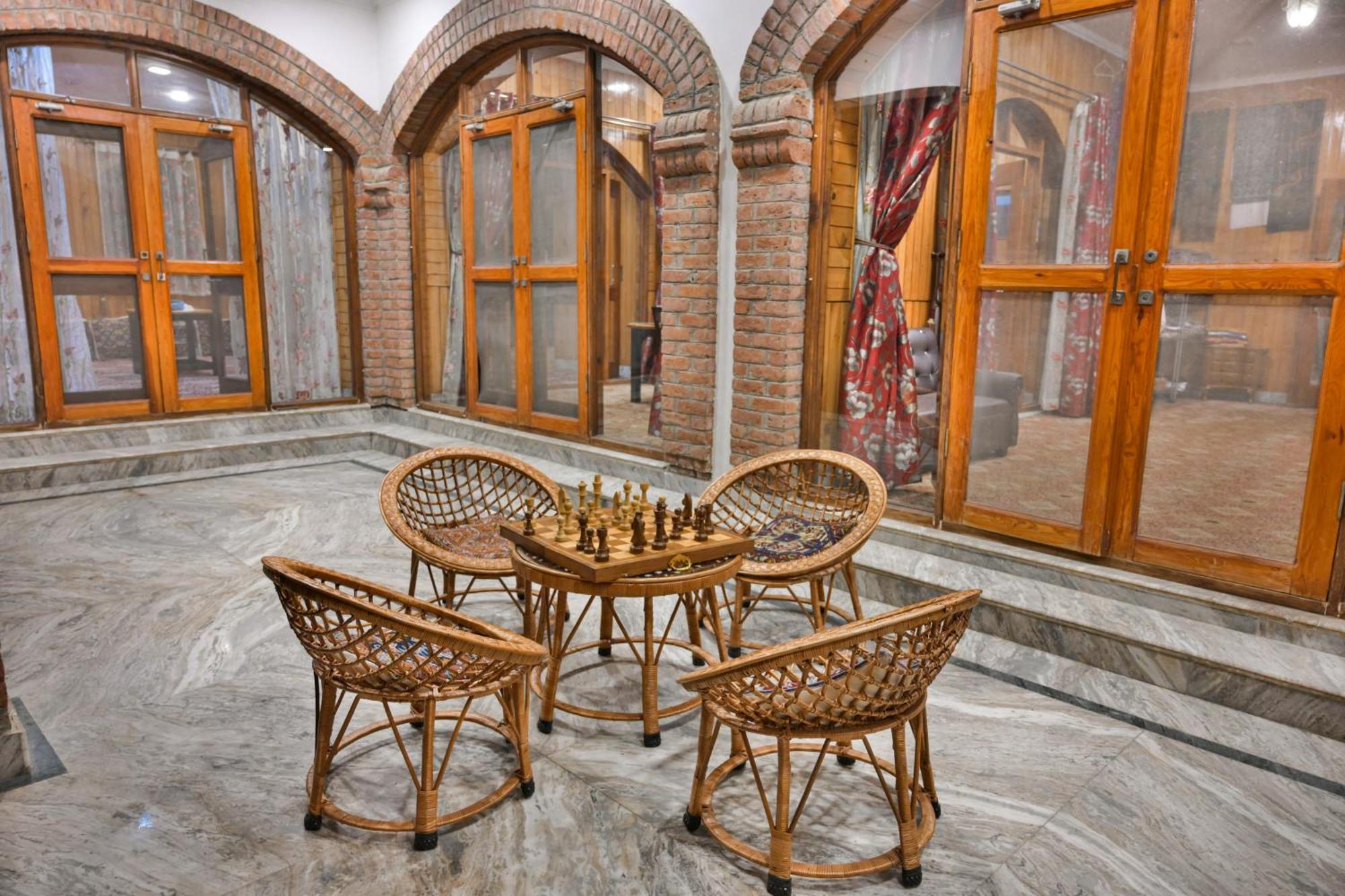 The Country Hills Villa Srinagar  Exterior photo